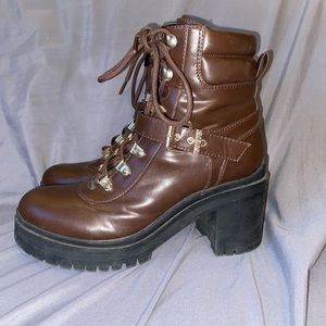 GUESS canaly platform combat boots women size 7.5